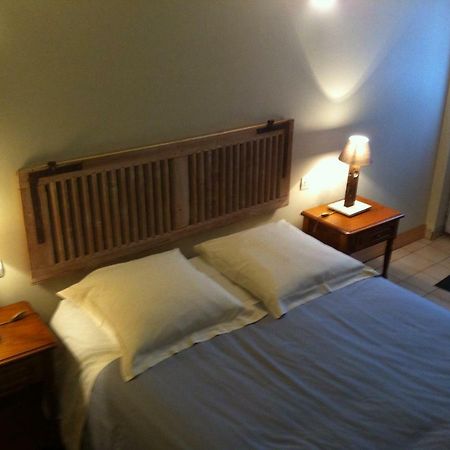 Bed and Breakfast La Ferme Des Vignes Hotot-en-Auge Экстерьер фото