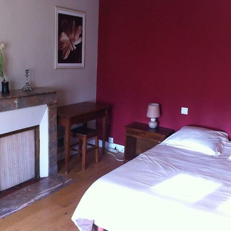Bed and Breakfast La Ferme Des Vignes Hotot-en-Auge Экстерьер фото