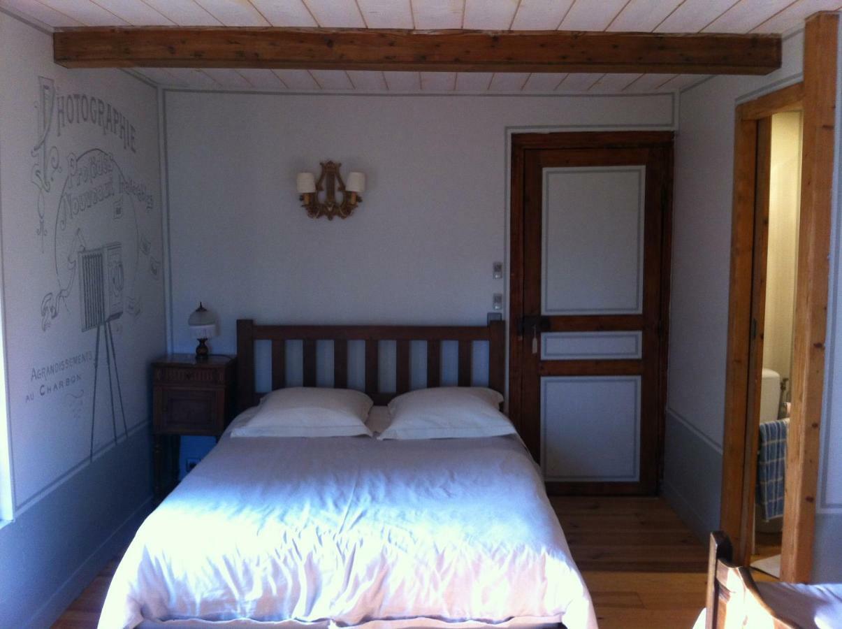 Bed and Breakfast La Ferme Des Vignes Hotot-en-Auge Экстерьер фото